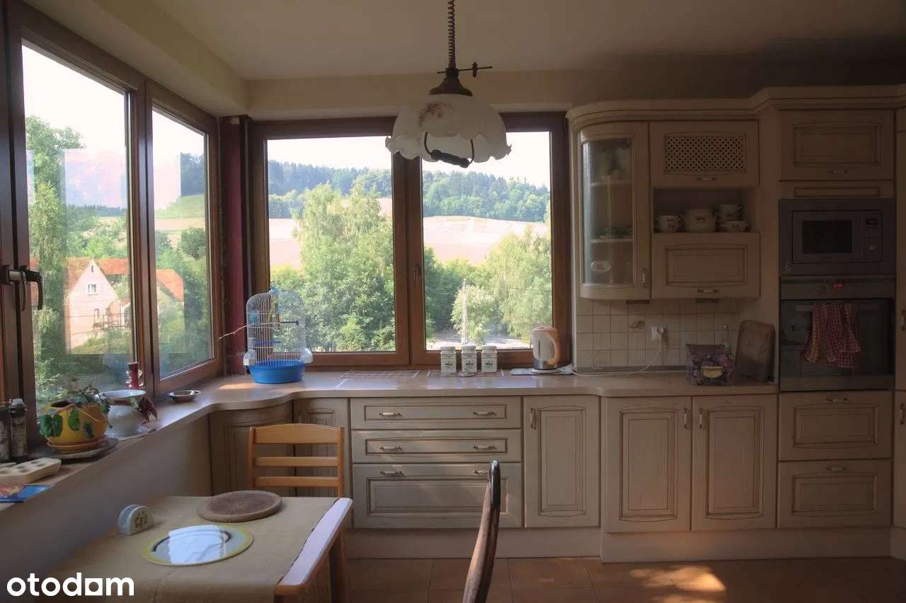 Unikalna rezydencja na przedmieściach Kłodzka-16