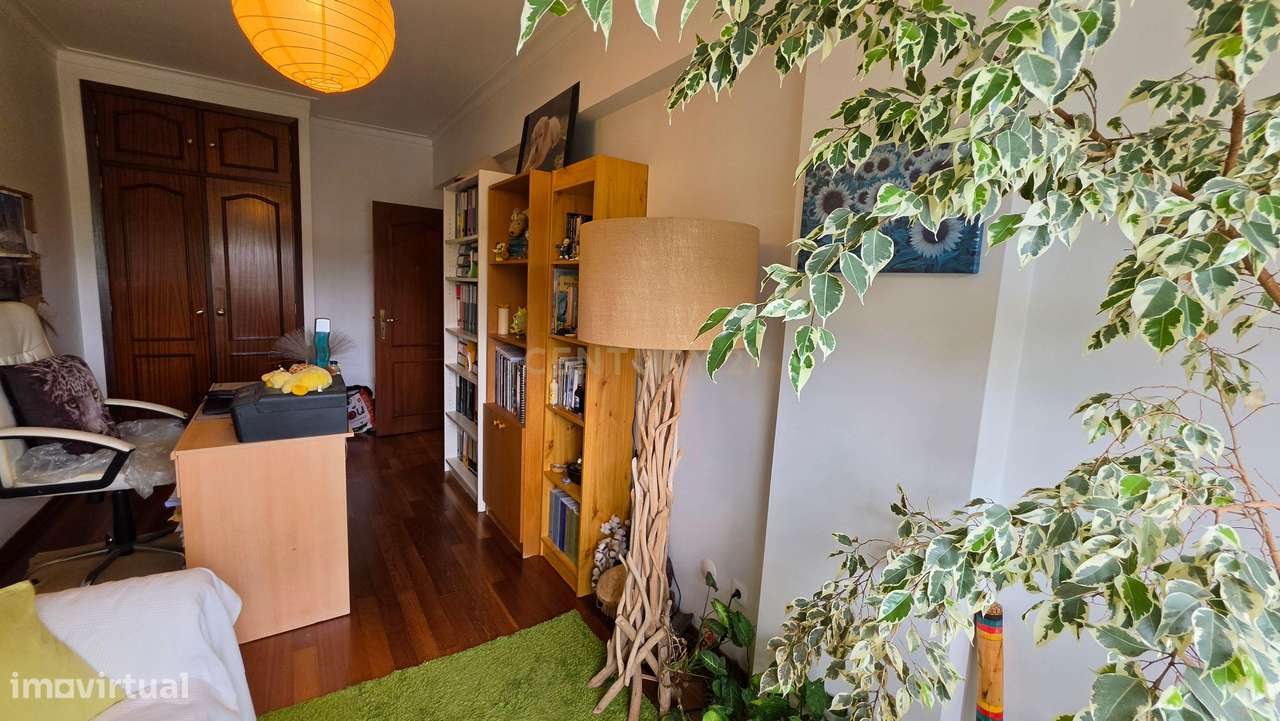 Apartamento Duplex T5 no centro de Palmela-33