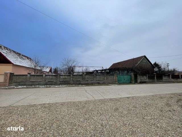 De vânzare | Casă tradițională la sat + teren 1.500 mp. Sat  Săbolciu-2
