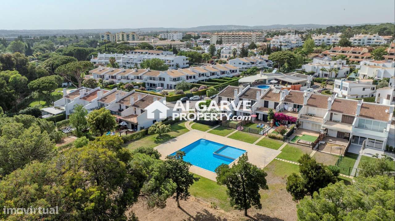Moradia De Luxo Com 3 Quartos No Coracao De Vilamoura Algarve