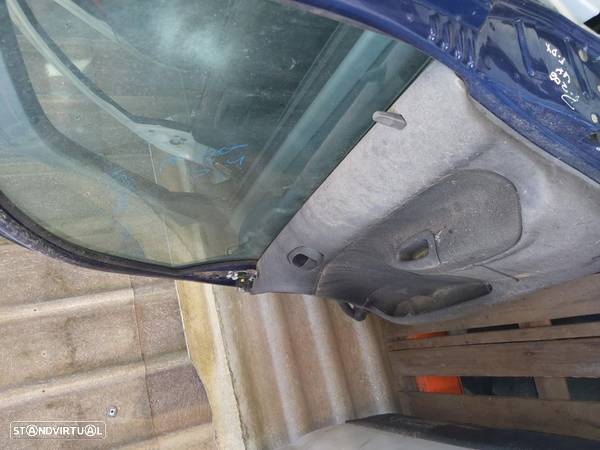 Porta Frente Direita Peugeot 206 Completa - 1