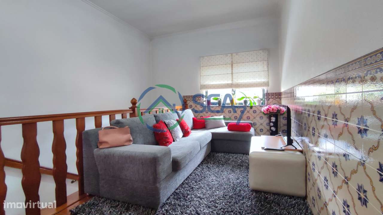 Moradia T2+1 I 2 Lojas I Anexo, Esposende-5