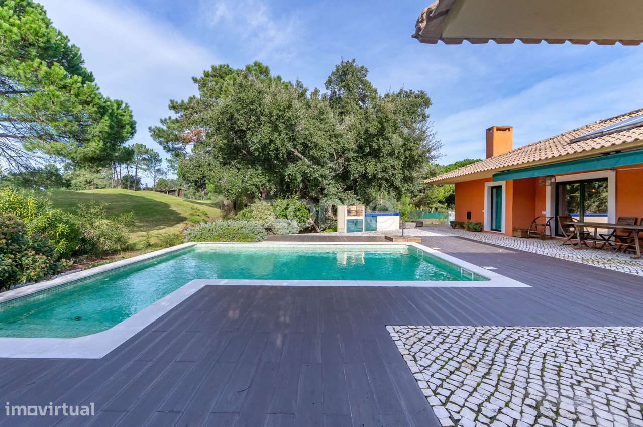 Moradia térrea T3 na Quinta do Peru, condomínio privado com piscina. - Grande imagem: 4/53