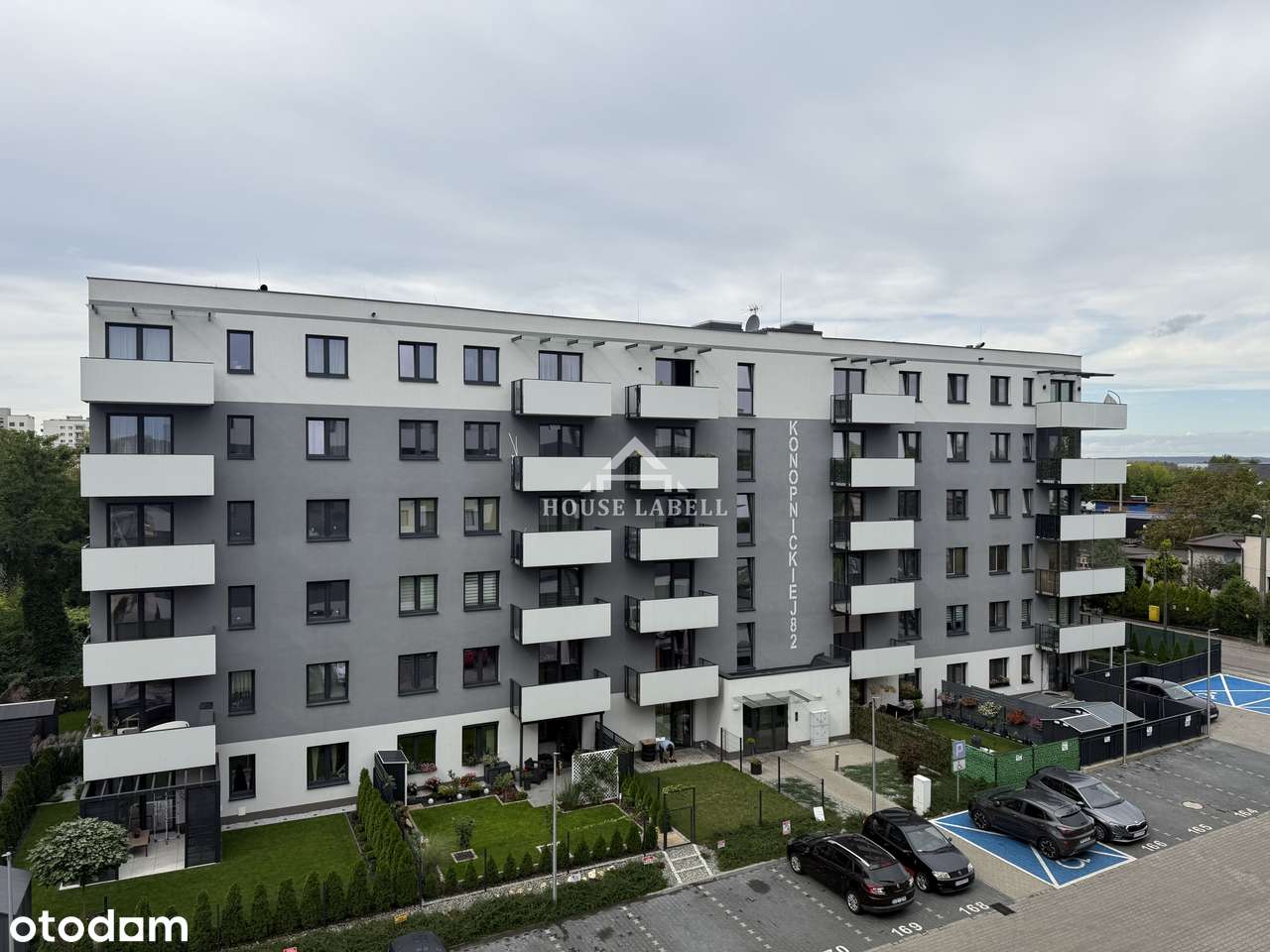 Ponadczasowe eleganckie mieszkanie, 3 pokoje z miejscem postojowym-16