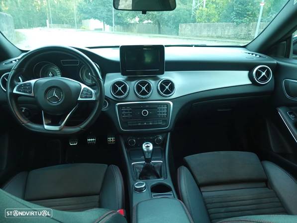 Mercedes-Benz CLA 180 d Shooting Brake AMG Line - 7