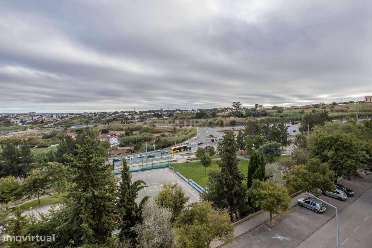 Apartamento T3 com Vista Panorâmica, no Monte da Caparica - Grande imagem: 5/12