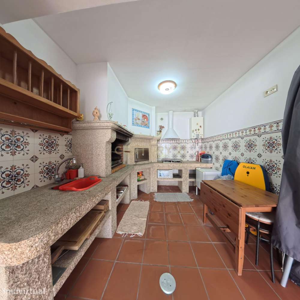 Moradia T4 em Esposende com Jardim e Garagem-24