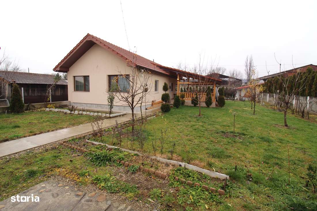 Vând gospodărie în Hunedoara, zona Peștișu Mare, teren 1.104mp...-2