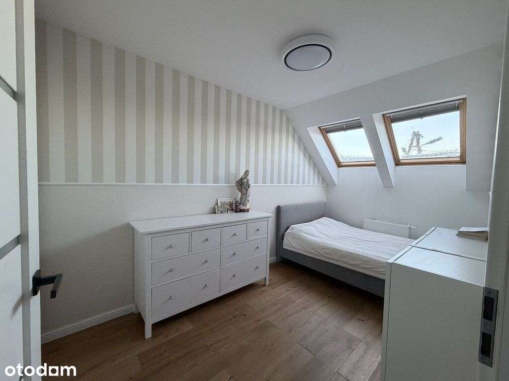 3 Pok 57m2 + Strych! Przy Lesie! Rumia-3