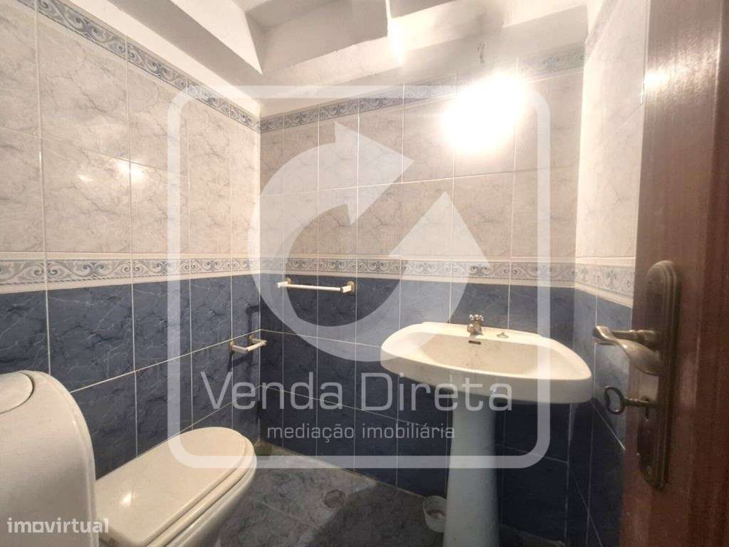 Loja/Escritório Duplex com 108 m² e Terraço no Centro do Laranjeiro...-15