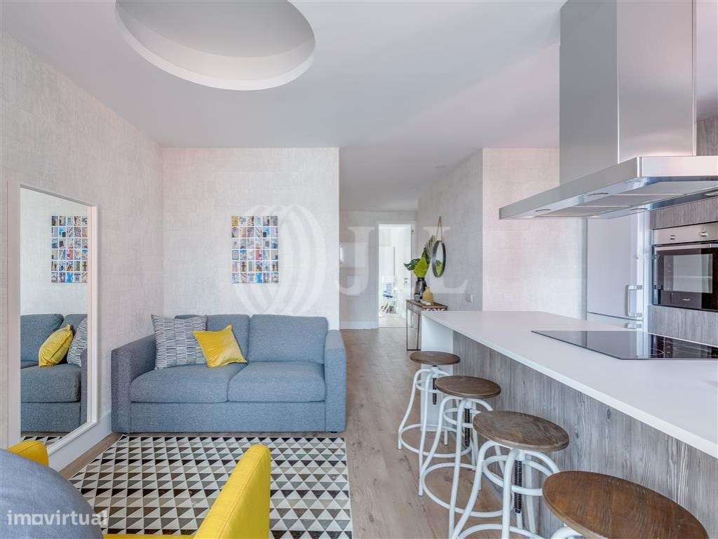 Apartamento T3 com varanda, em Santo António, Lisboa - Grande imagem: 3/11