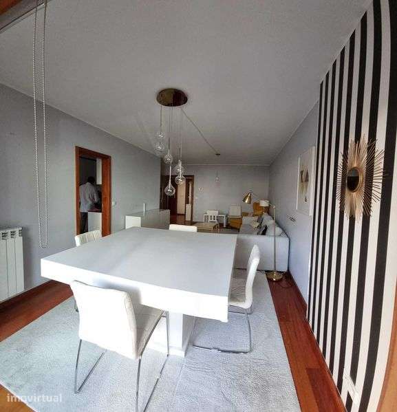 T2 - Rua 5 Outubro - Rotunda da Boavista - Grande imagem: 4/12