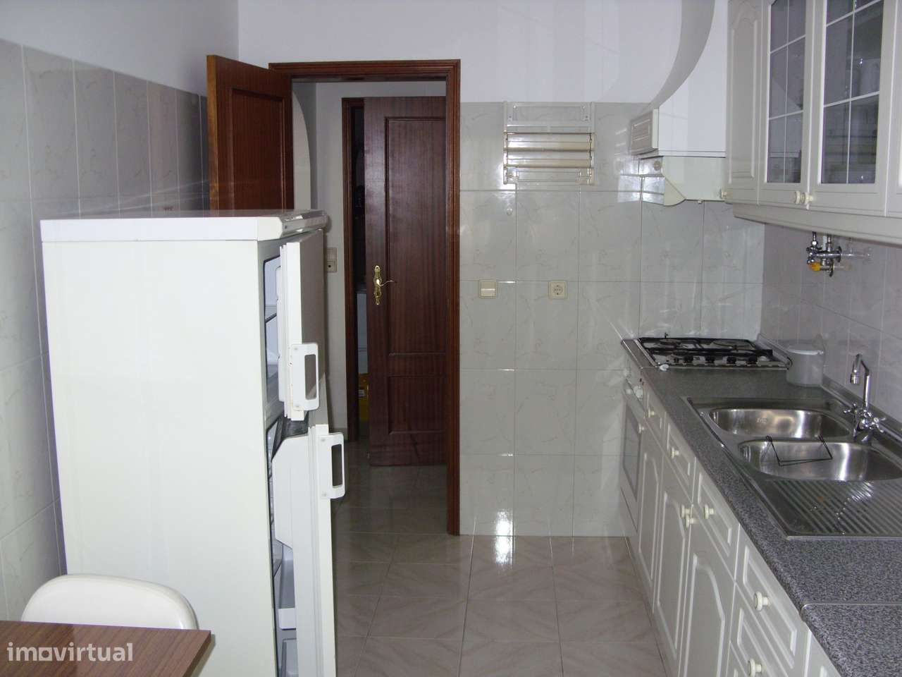 T1 em Cacém com cozinha equipada e elevador - Grande imagem: 2/10