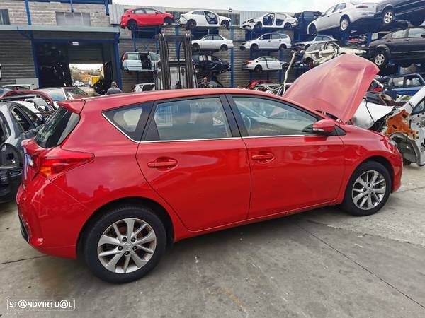 Peças Toyota Auris 1.4 D4D do ano 2014 - 4