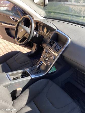 Volvo XC 60 D3 Momentum - 13