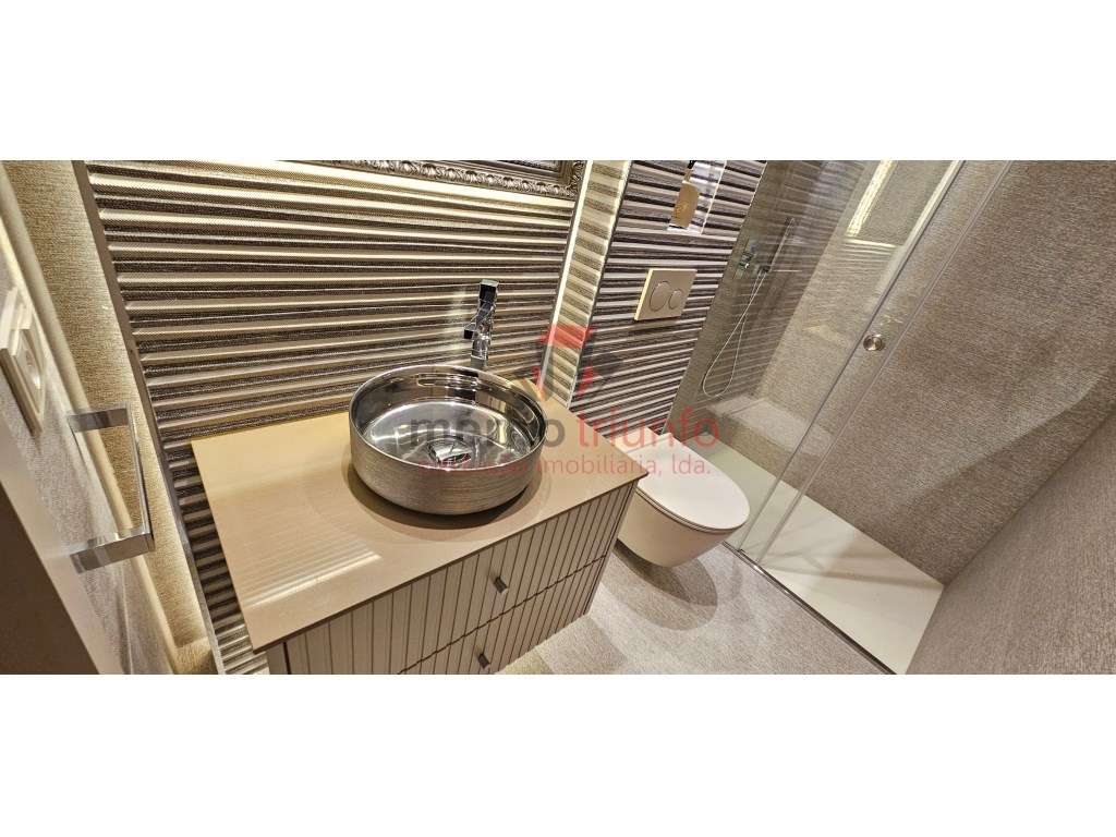*Oferta de Escritura e Registo - Apartamento T4 de LUXO junto à Pra...-21