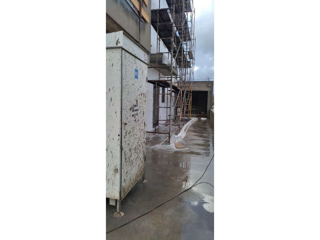 MORADIA GEMINADA Quinta do Conde com GARAGEM - Grande imagem: 2/42