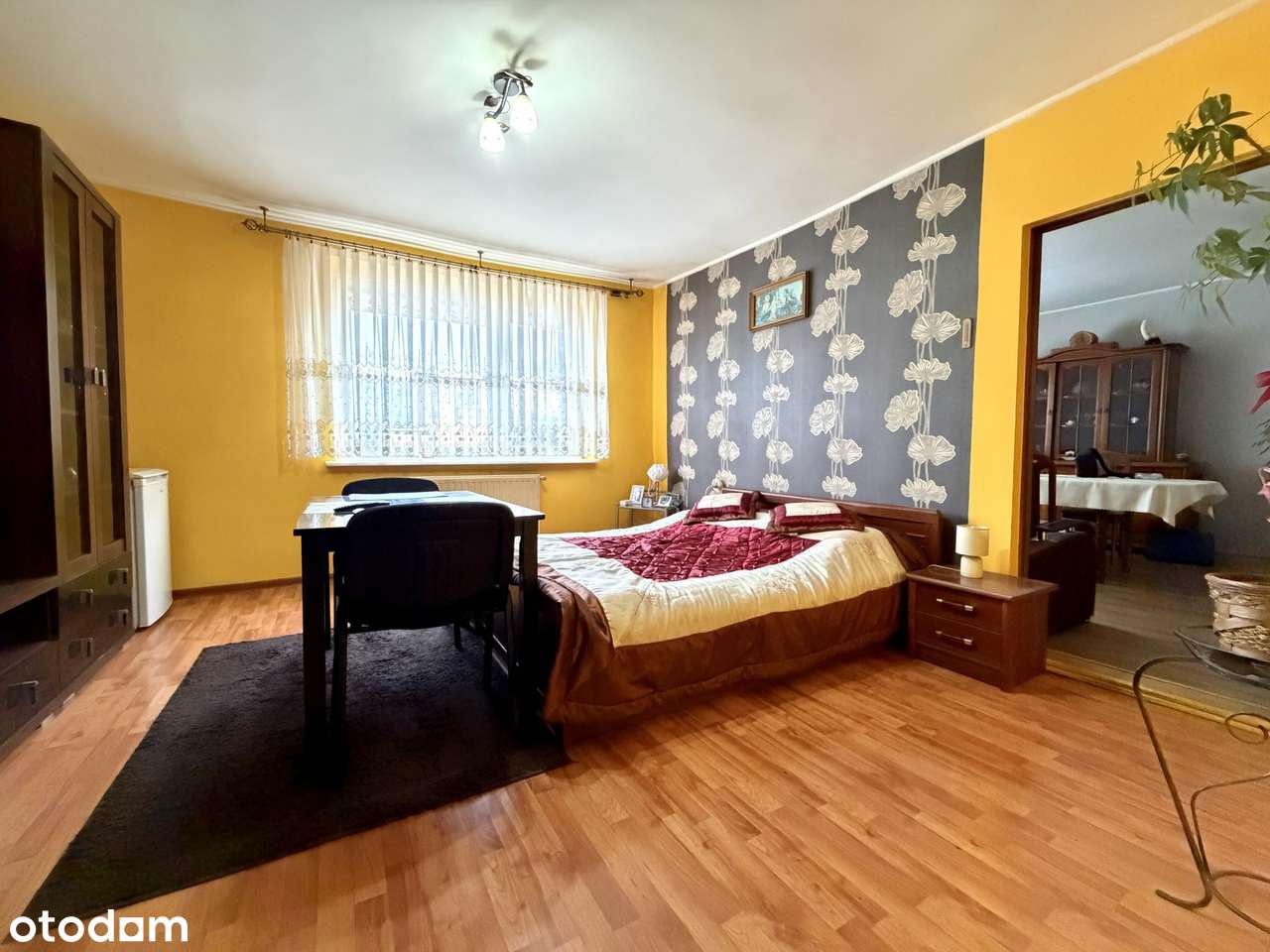 Dom wolnostojący w Pakości na dużej działce!-5