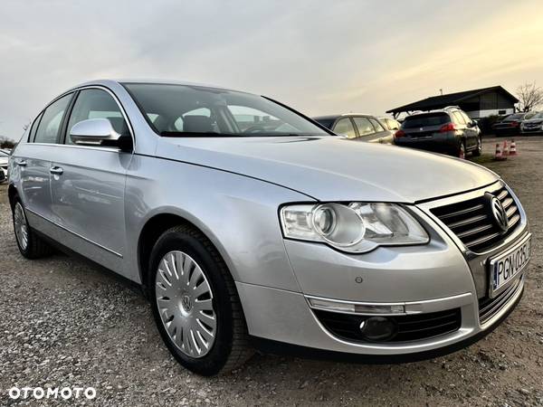 Volkswagen Passat 2.0 TSI Highline - 23