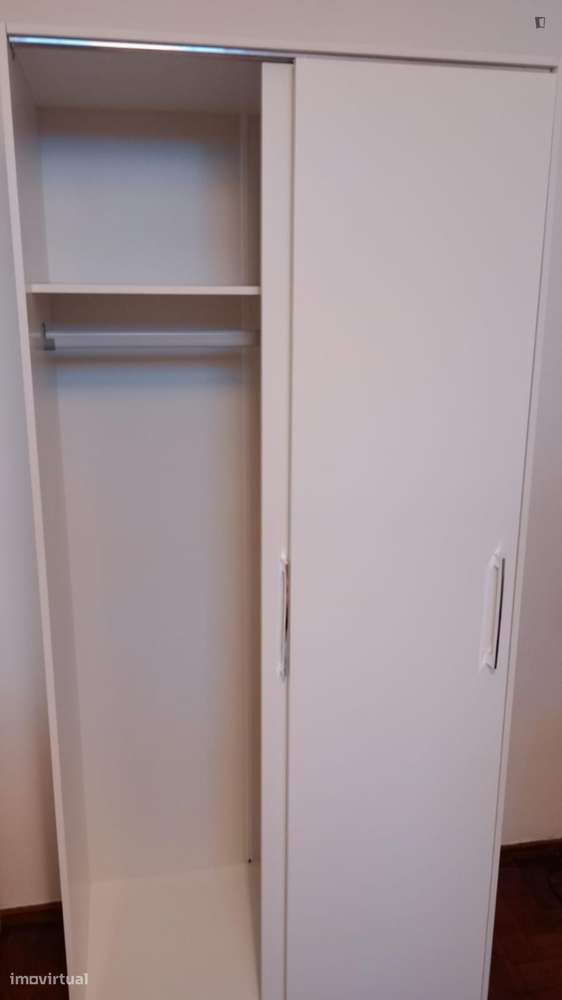 Quarto - localizado em Paço de Arcos Lisbon - Grande imagem: 3/22