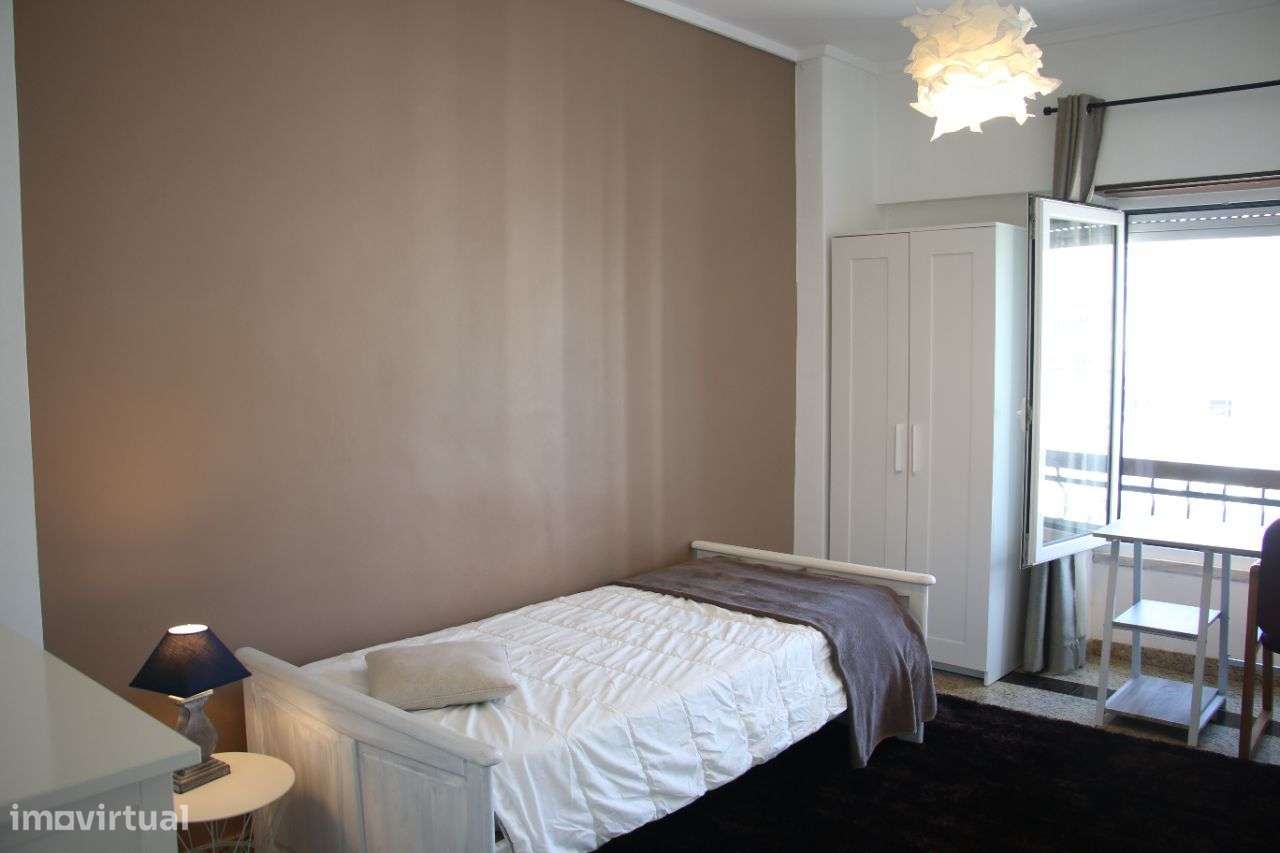 T4 (T5) , Vistas, 2 Elevadores - Centro Carnaxide-24