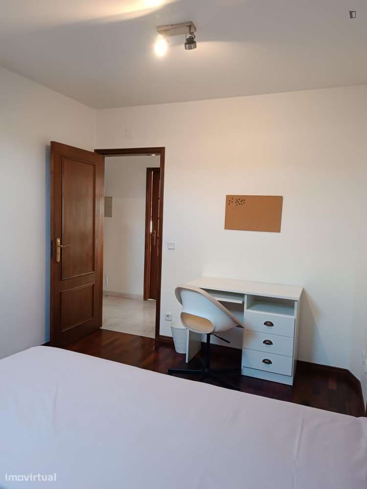 Quarto - localizado em Leiria - Grande imagem: 3/18