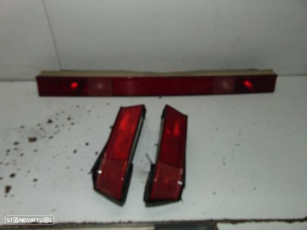 Alfa romeo 164 farolins traseiros/Placa central - 8