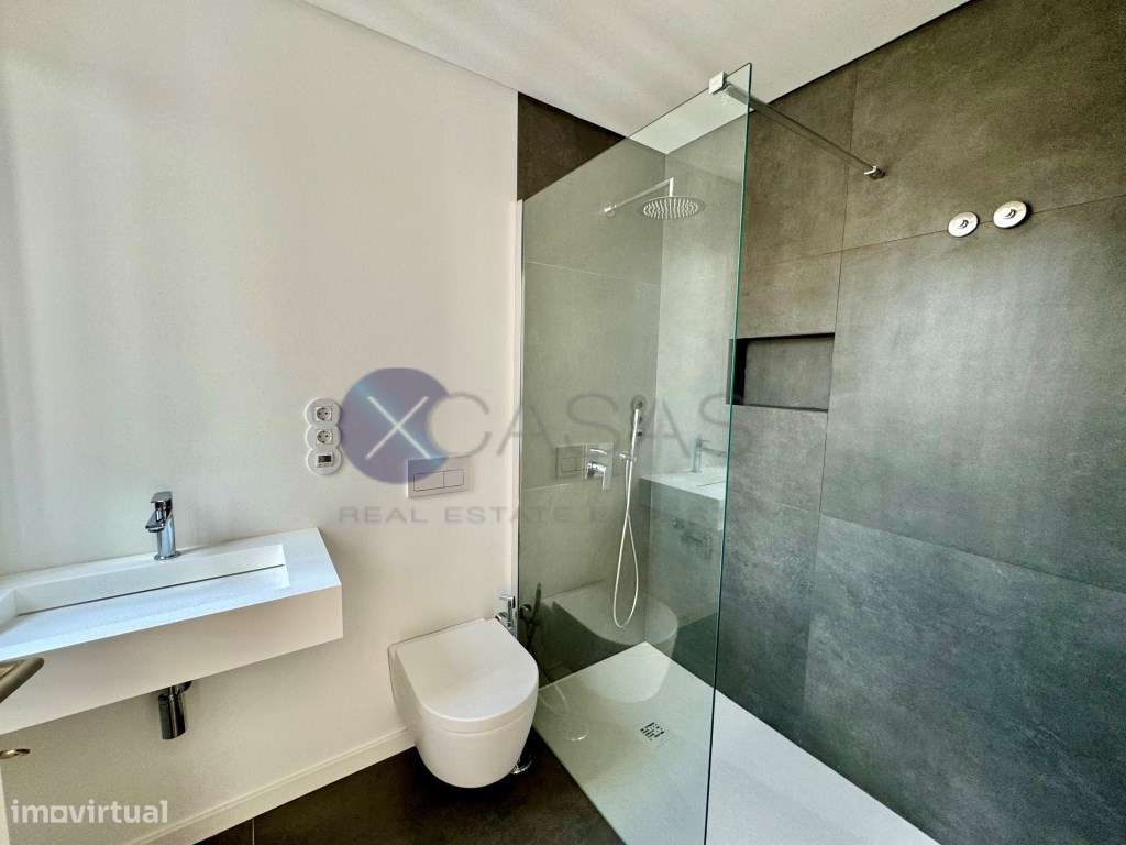 Moradia T3, nova a estrear, situada em Murches.-31