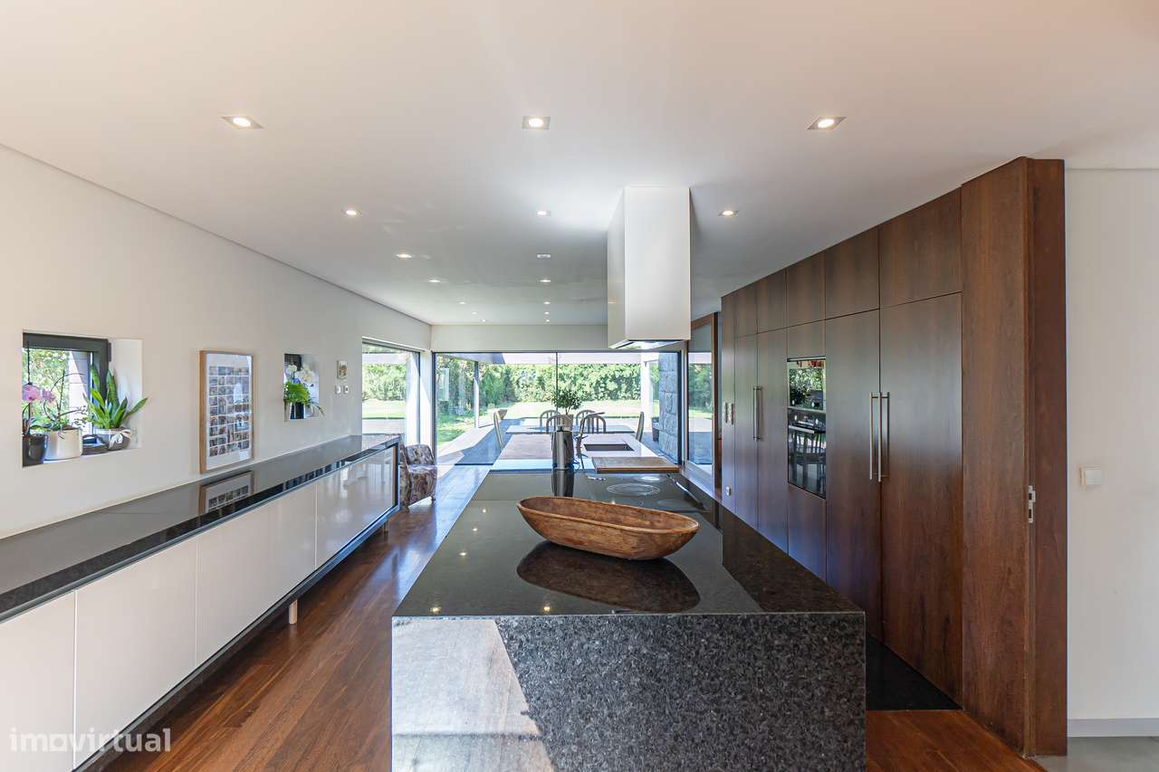MORADIA TÉRREA T3 de LUXO a 1KM da PRAIA , com 348 m² em LOTE 2300 m²-29