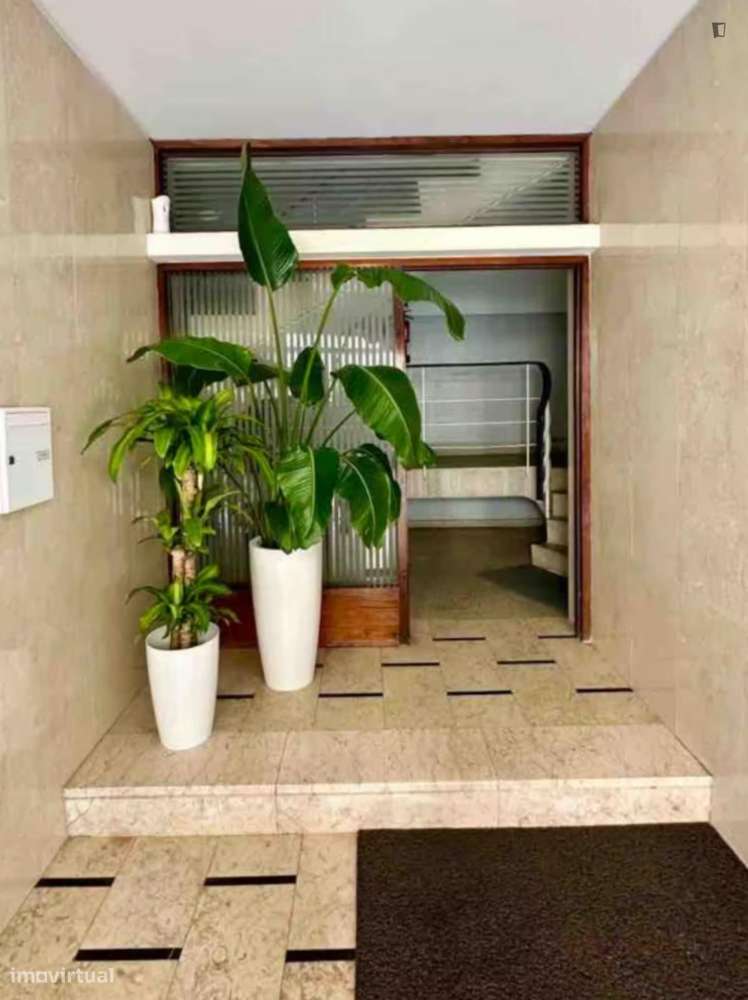 Apartamento com 2 quartos - localizado em Ramalde Porto - Grande imagem: 4/6