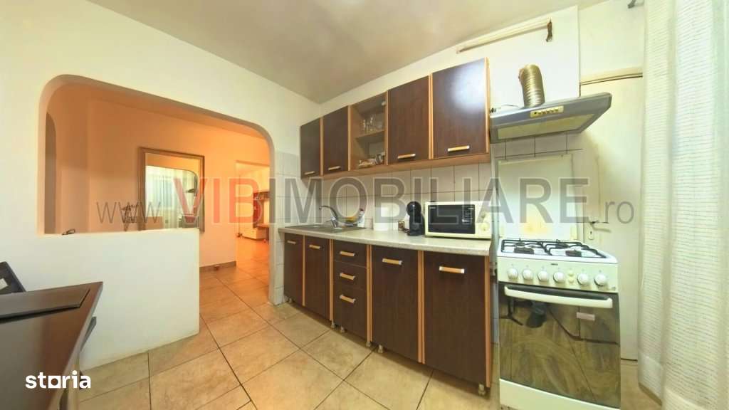 3 Camere, Birouri, Camera de Comert, Disponibil Nemobilat - Imagine principală: 3/8