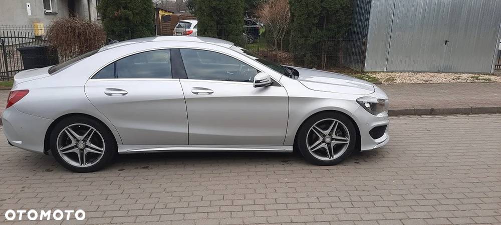 Mercedes-Benz CLA 250 4Matic 7G-DCT AMG Line - 9