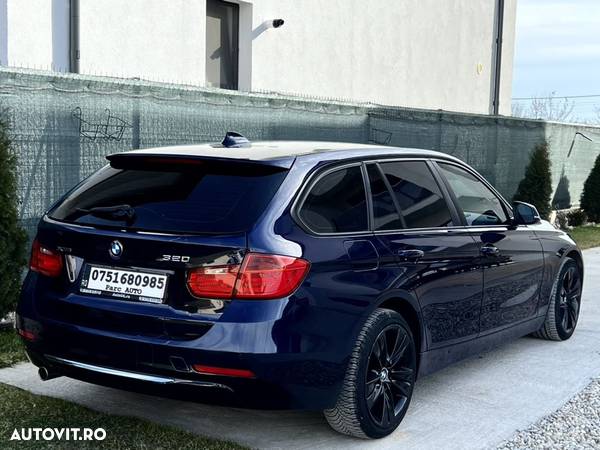 BMW Seria 3 320d Touring xDrive Sport Line - 13