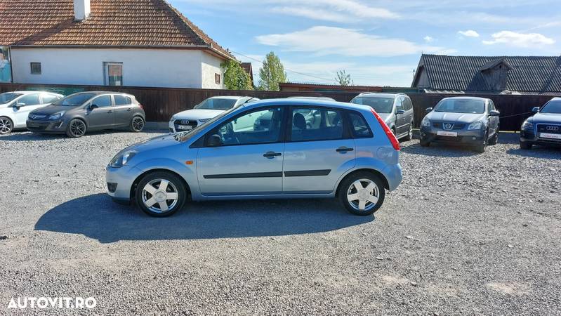 Ford Fiesta 1.3i Comfort - 5