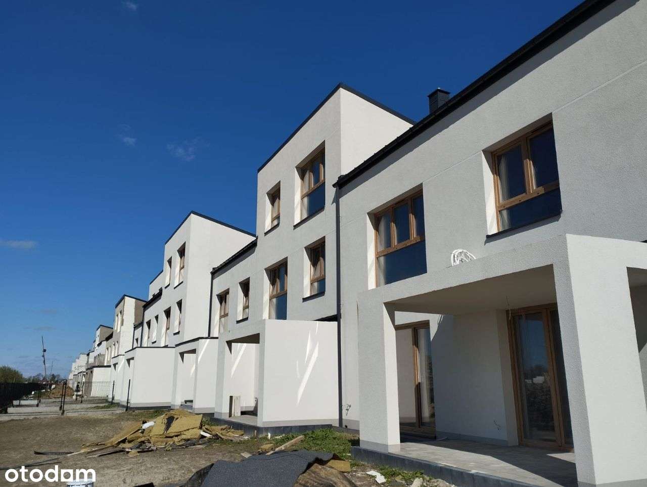 Dom o pow. z poddaszem nieużytkowym 153,35 m2, pompą ciepła, garażem. - Pełny obrazek: 5/18