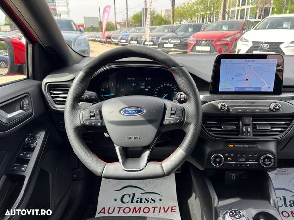 Ford Focus 1.5 EcoBoost ST-Line - 24