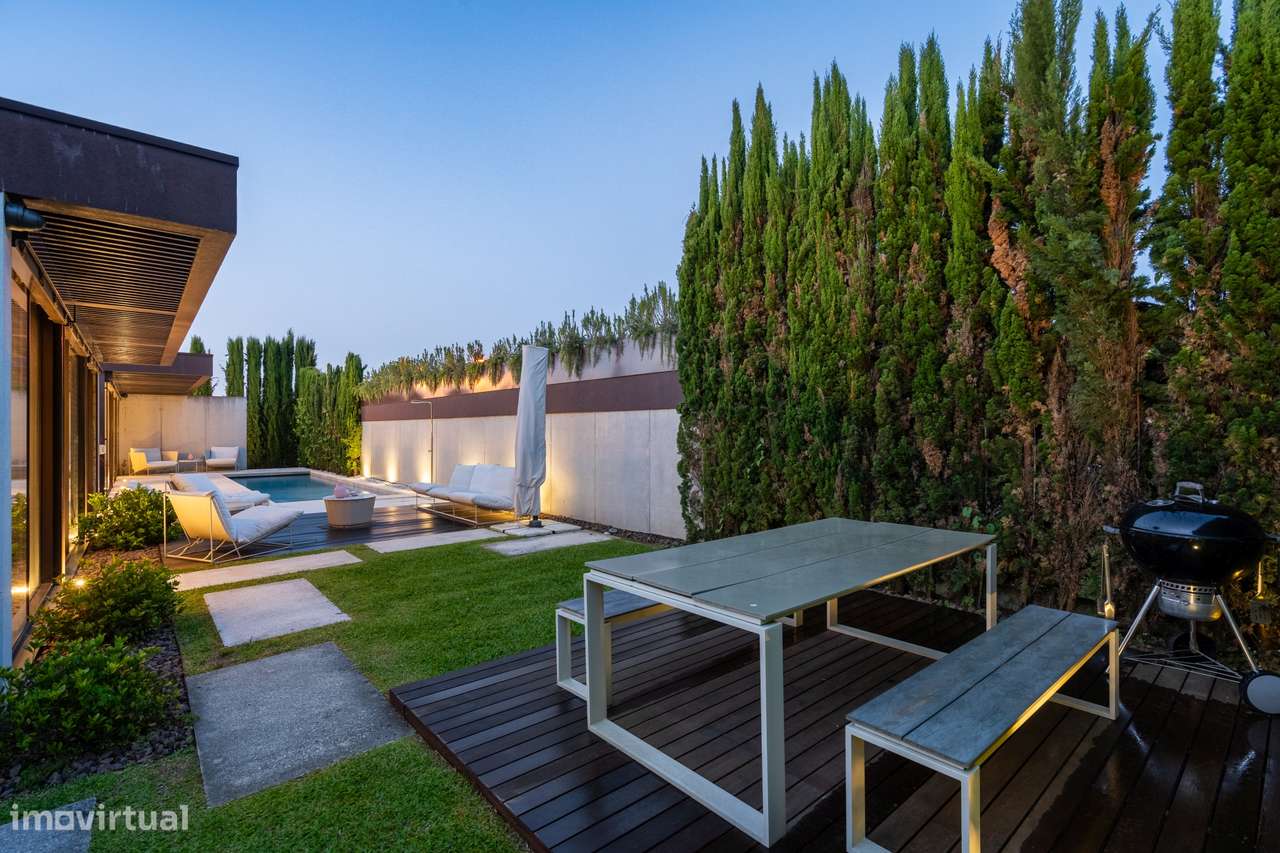 Moradia Térrea Exclusiva V3 + 2 com Piscina, Ginásio e Cinema - Grande imagem: 5/48