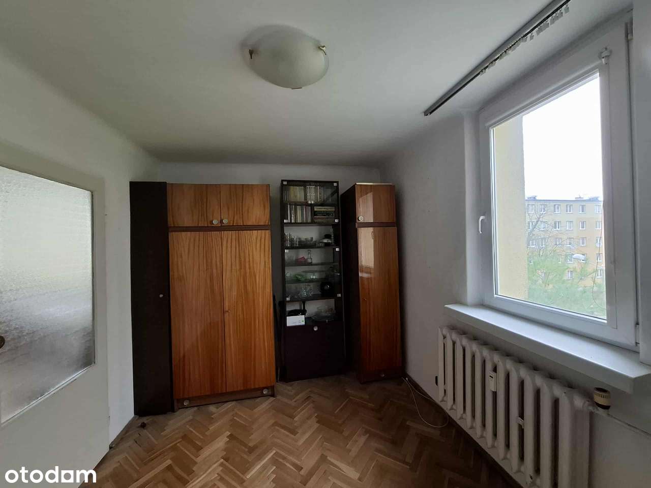 Przytulne 2-pokojowe mieszkanie z loggią na drugim piętrze-3