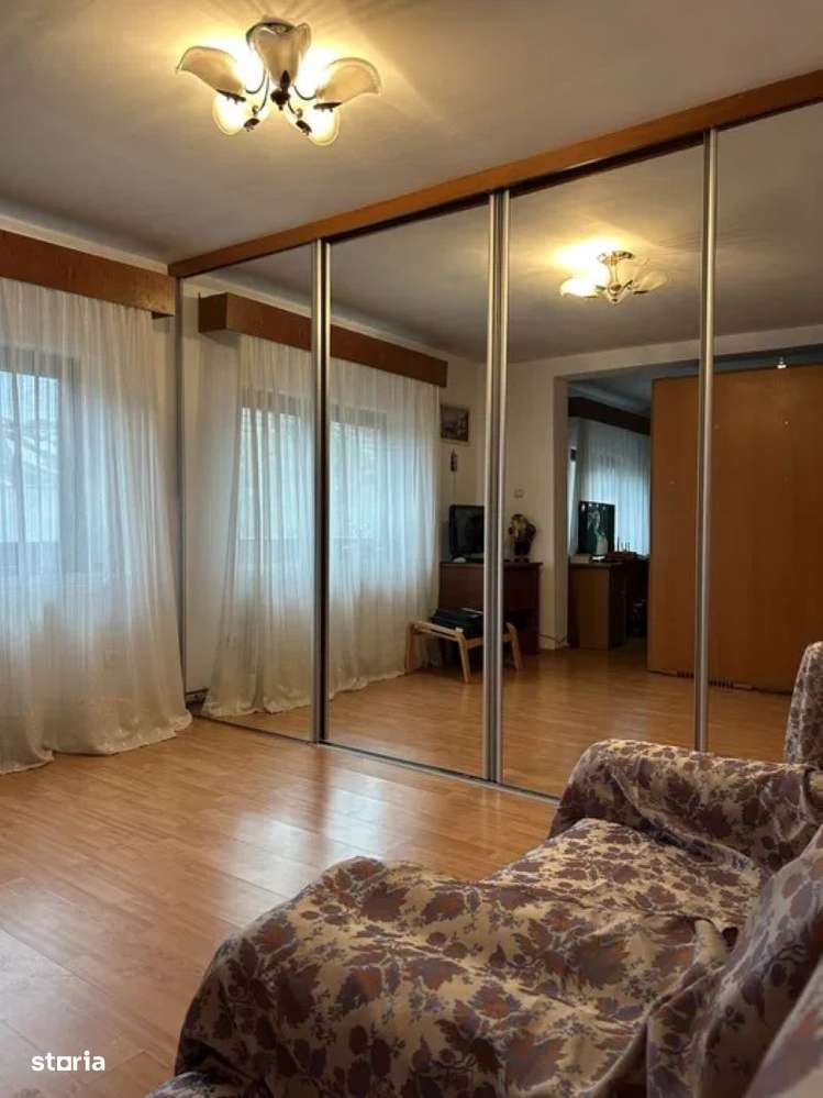 Casa  3 camere  BCA Km 5 - Imagine principală: 2/8