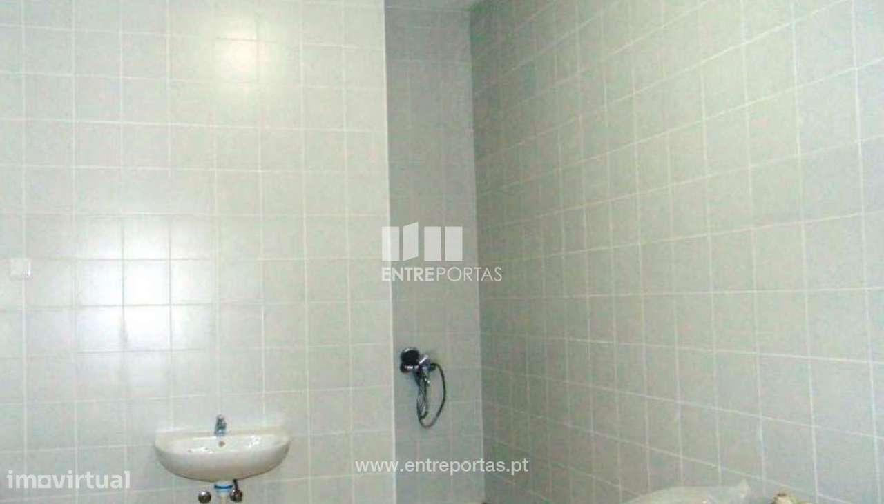 Venda de armazém Novo, Fragoso, Barcelos - Grande imagem: 4/30