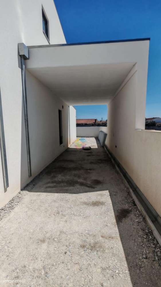 Moradia Geminada T3 Santa Maria de Lamas-11