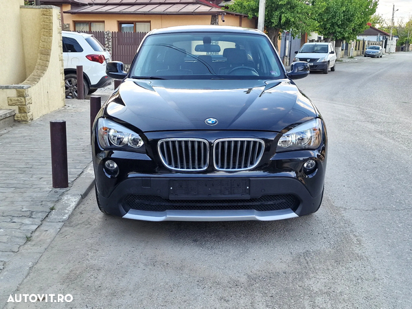 BMW X1 sDrive18d Sport Line - 12