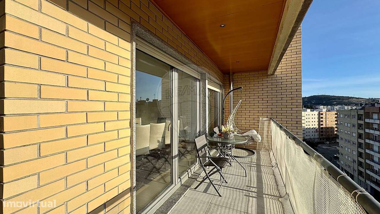 Apartamento T4 para venda-39