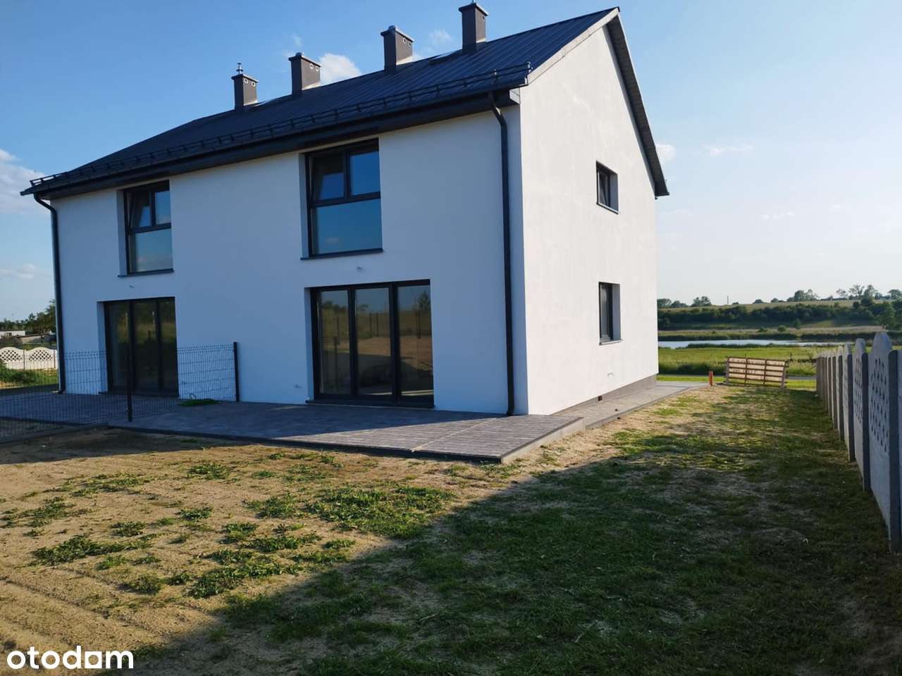 Nowoczesny dom w zabudowie dwulokalowej blisko lasu i jezior Lewa str - Pełny obrazek: 5/11