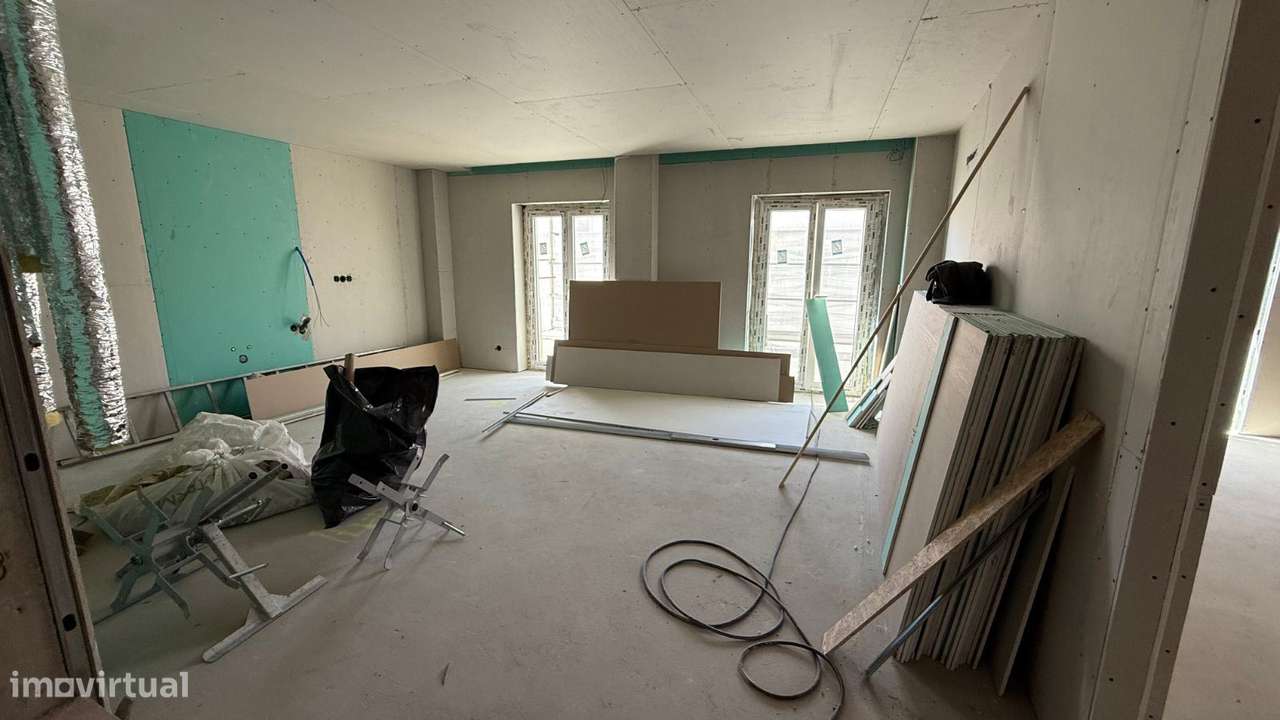APARTAMENTO T3  com vistas de mar e rio,  como novo, Situado no Bai...-10