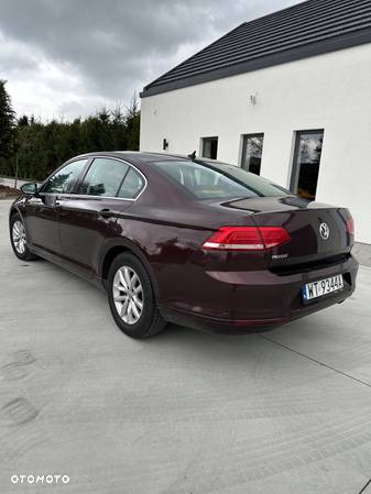 Volkswagen Passat - 2