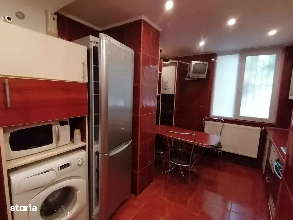 Apartament 3 camere decomandat, centrala termica, mobilat si utilat, B-5