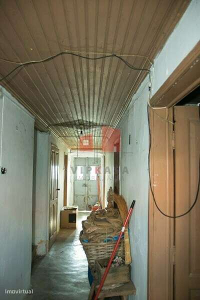 Moradia para recuperar - Grande imagem: 4/20