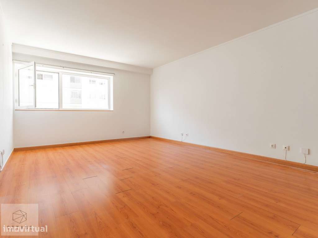 Apartamento T3 Alta de Lisboa com varanda, garagem e arrecadação - Grande imagem: 3/29