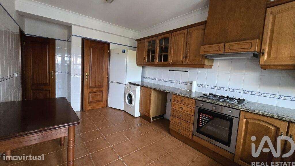 Apartamento T3 em Cadaval e Pêro Moniz de 119 m2 - Grande imagem: 4/11